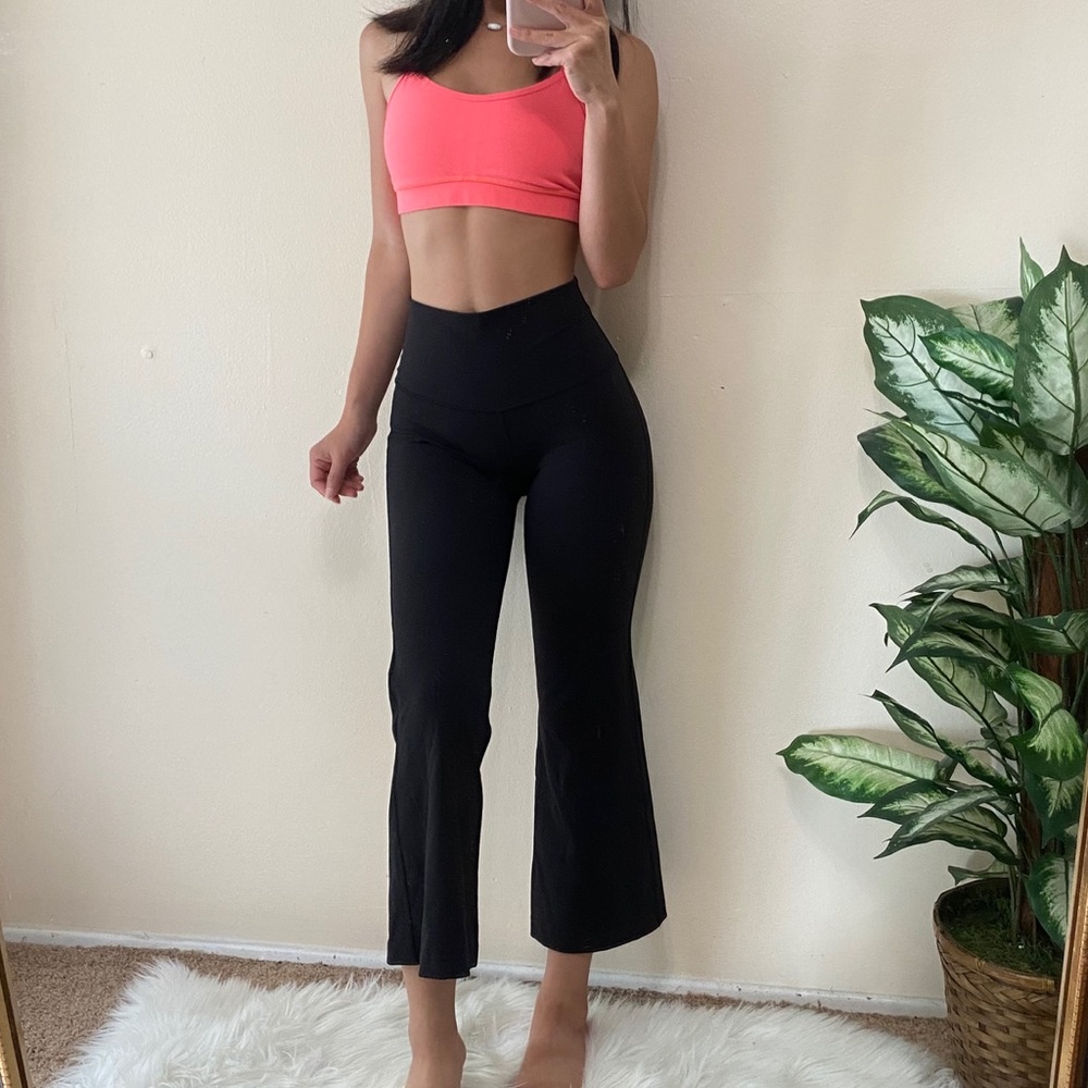 Lululemon Groove Crop *23" Black